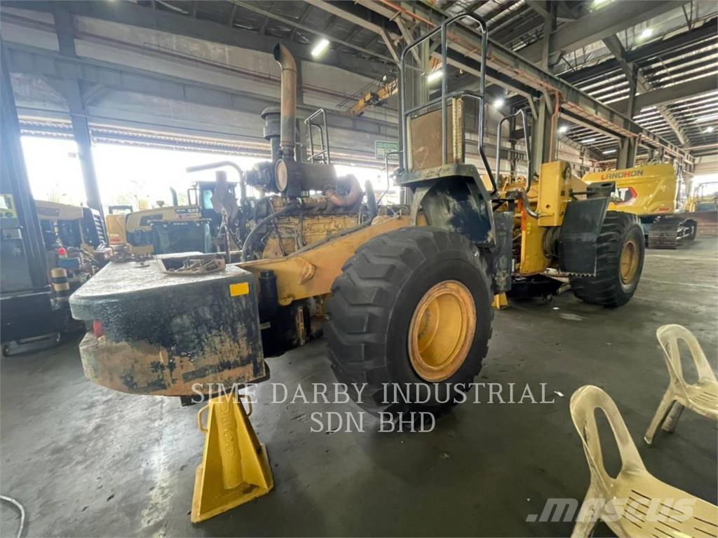 SEM MACHINERY SEM 658C لوادر بعجل