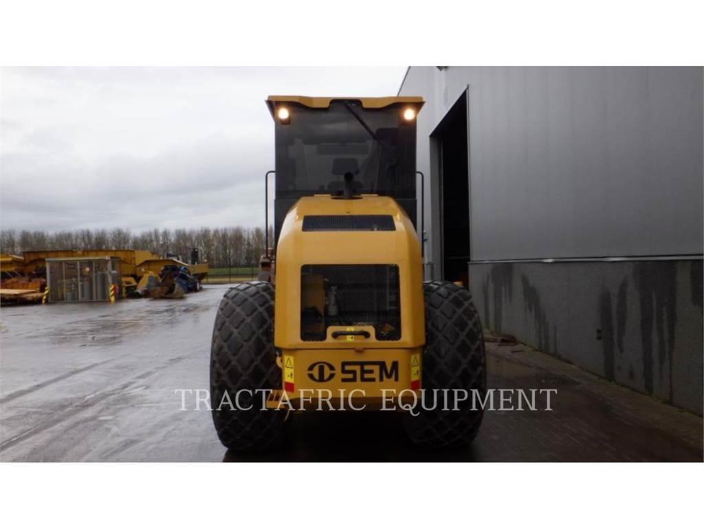 SEM MACHINERY SEM512 ضاغطات التربة
