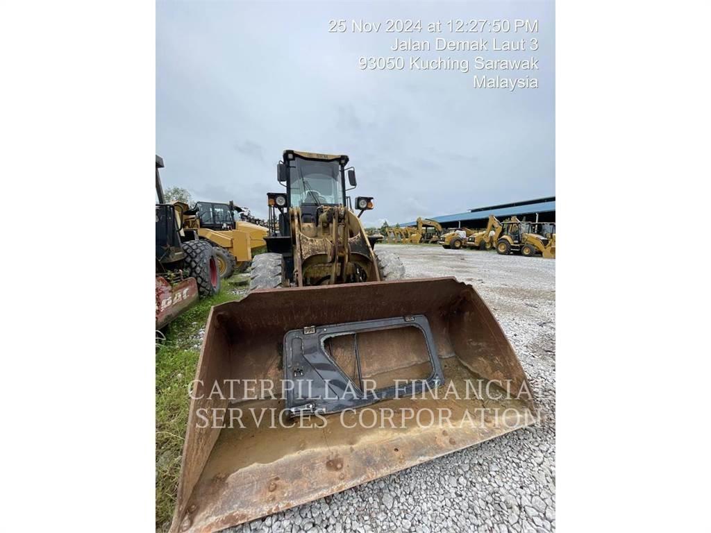 SEM MACHINERY SEM636D لوادر بعجل