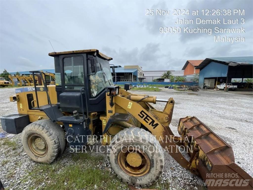 SEM MACHINERY SEM636D لوادر بعجل