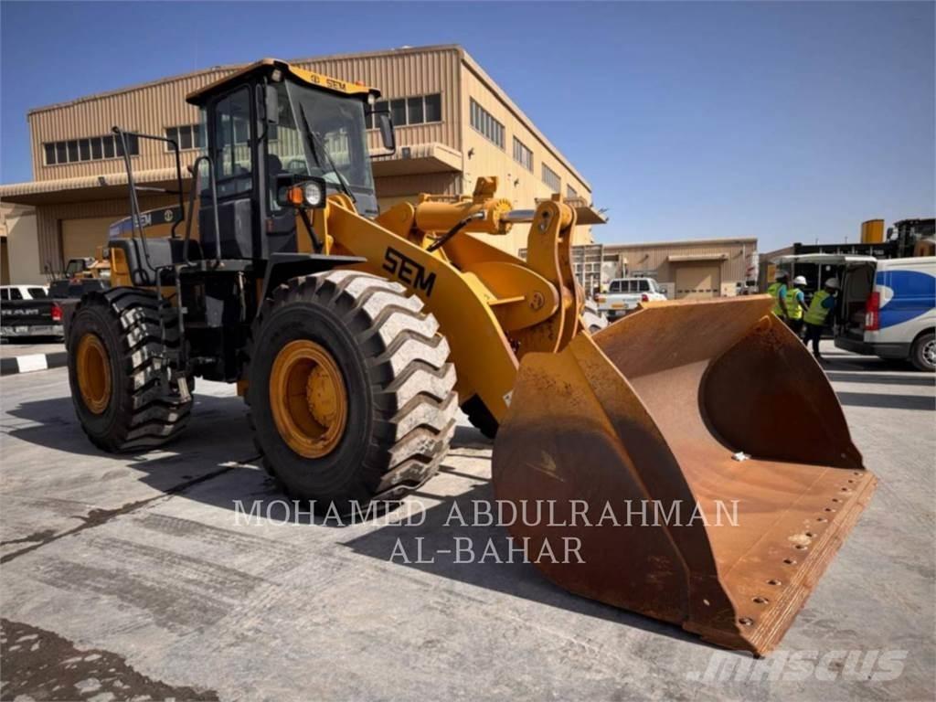SEM MACHINERY SEM660D لوادر بعجل