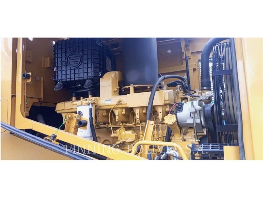 SEM MACHINERY SEM668D لوادر بعجل