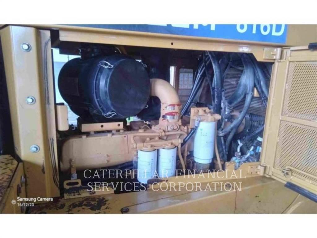 SEM MACHINERY SEM816D بلدوزرات مجنزرة