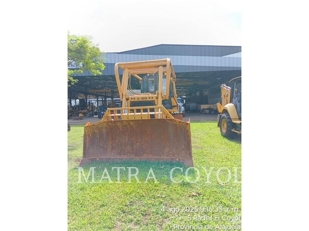 SEM MACHINERY SEM816D بلدوزرات مجنزرة