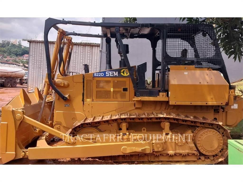 SEM MACHINERY SEM822D بلدوزرات مجنزرة