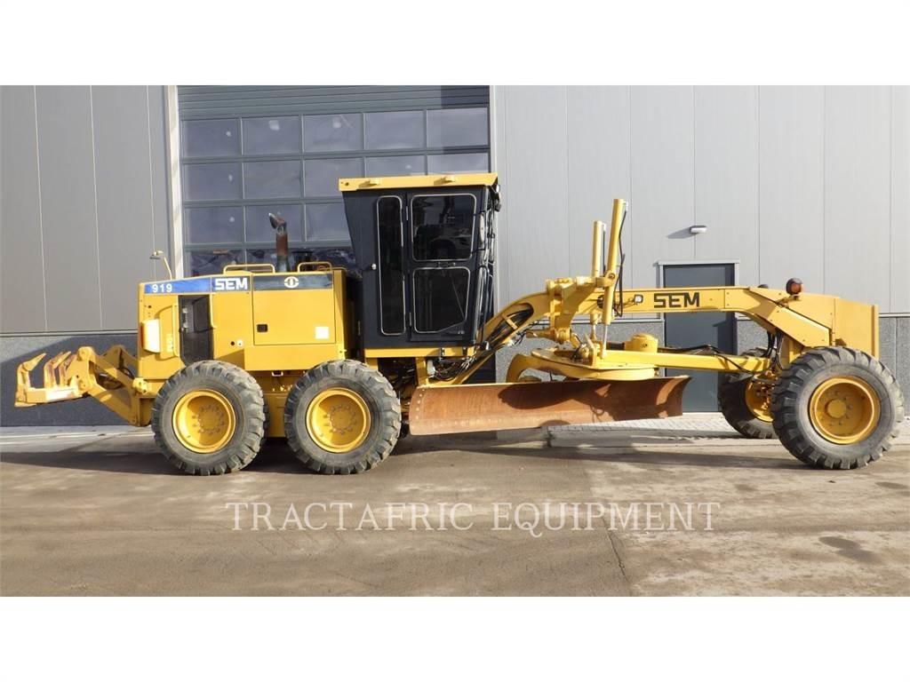 SEM MACHINERY SEM919 معدات تمهيد الطرق