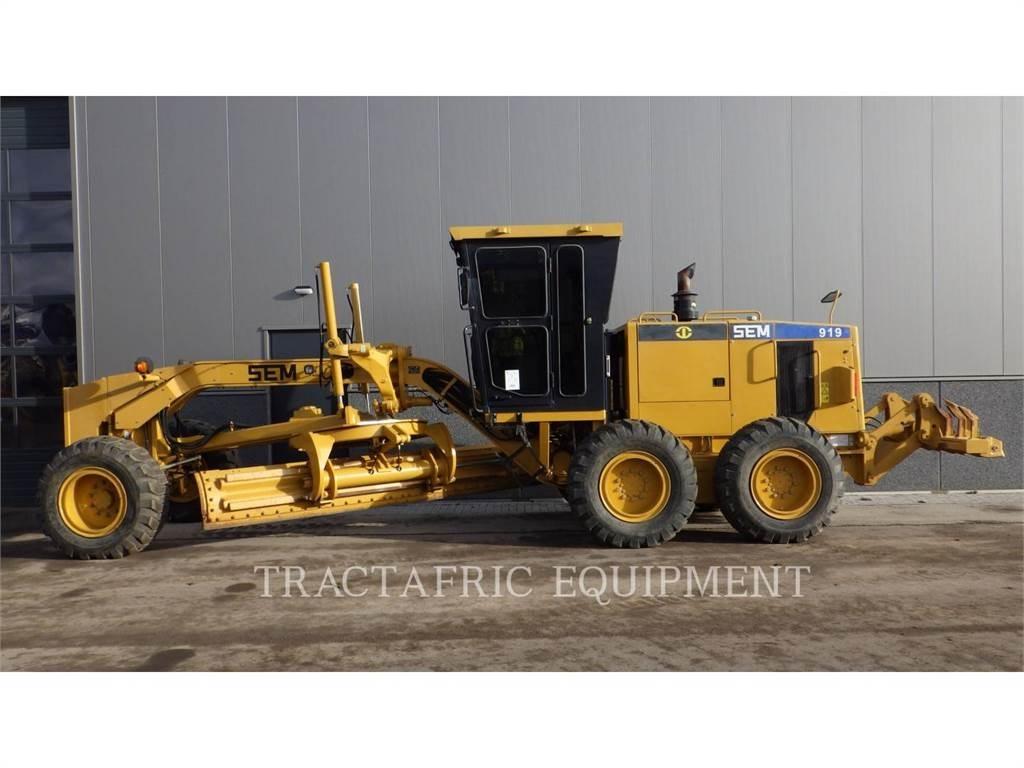 SEM MACHINERY SEM919 معدات تمهيد الطرق