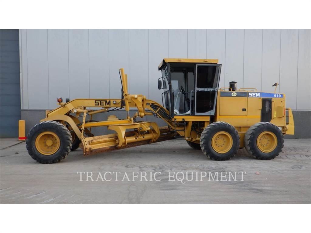 SEM MACHINERY SEM919 معدات تمهيد الطرق