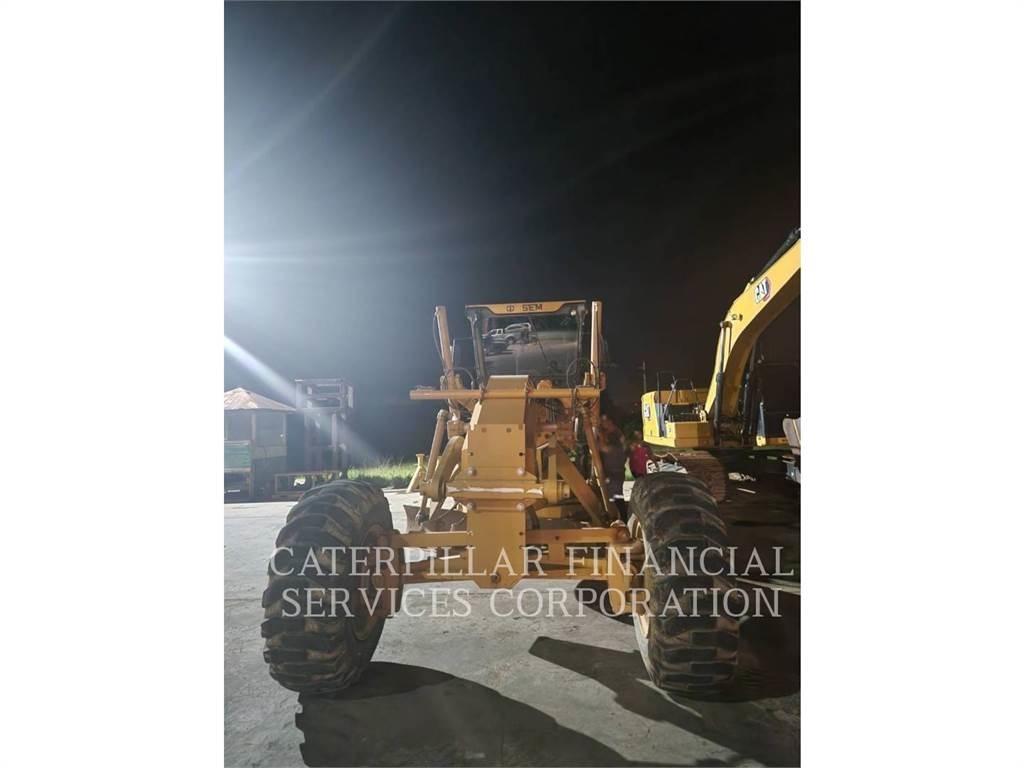 SEM MACHINERY SEM919 معدات تمهيد الطرق