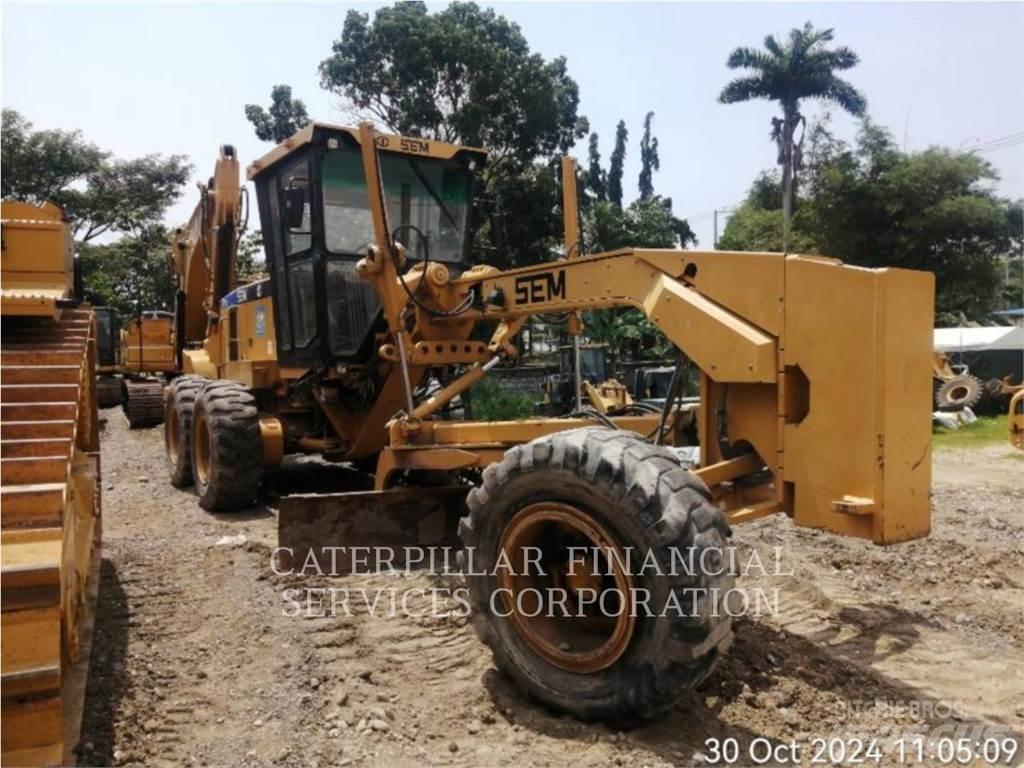 SEM MACHINERY SEM919 معدات تمهيد الطرق