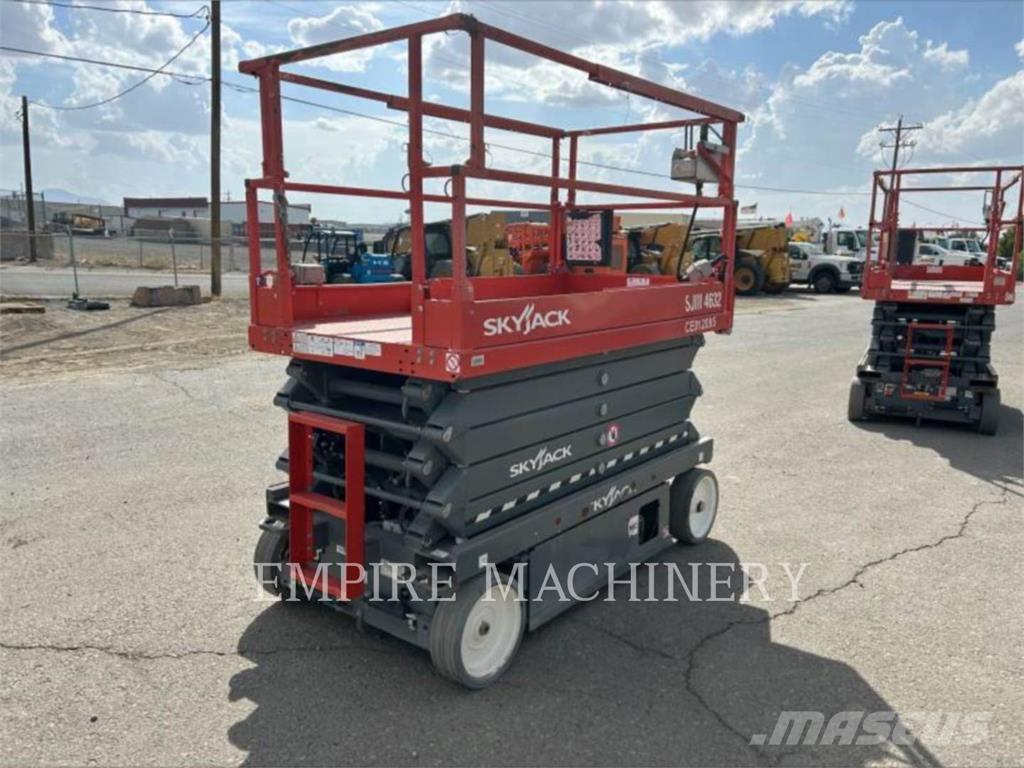 Skyjack 4632 رافعات سلة مفصلية