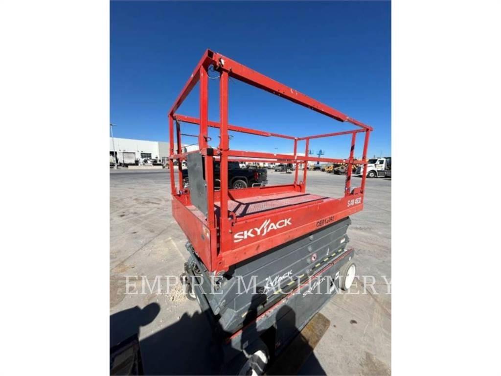 Skyjack 4632 رافعات سلة مفصلية