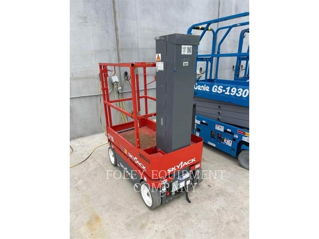 Skyjack (OBSOLETE) SJ16 رافعات مقصية الشكل
