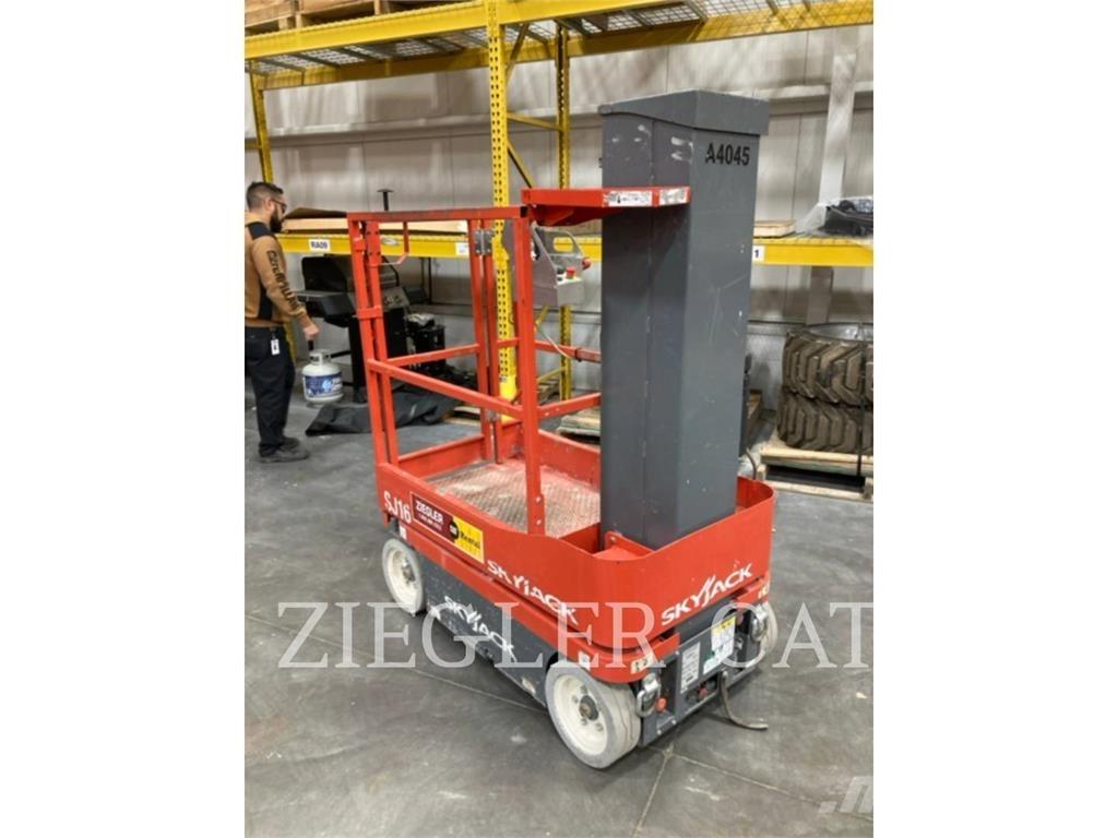 Skyjack SJ16 رافعات مقصية الشكل