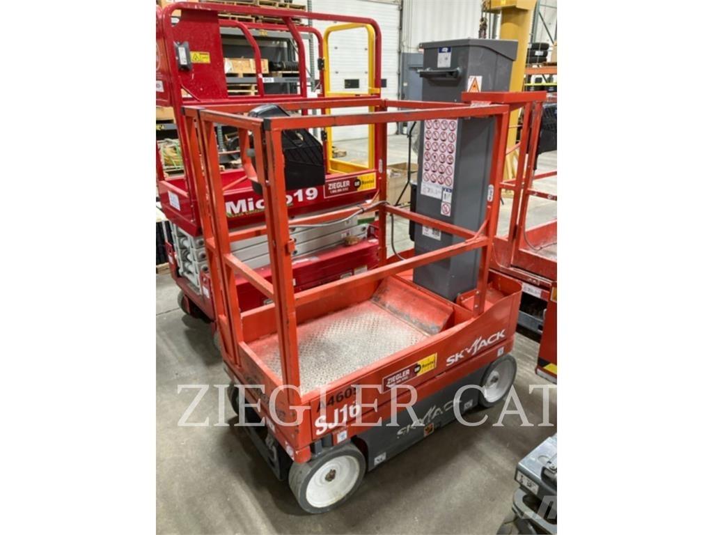 Skyjack SJ16 رافعات مقصية الشكل