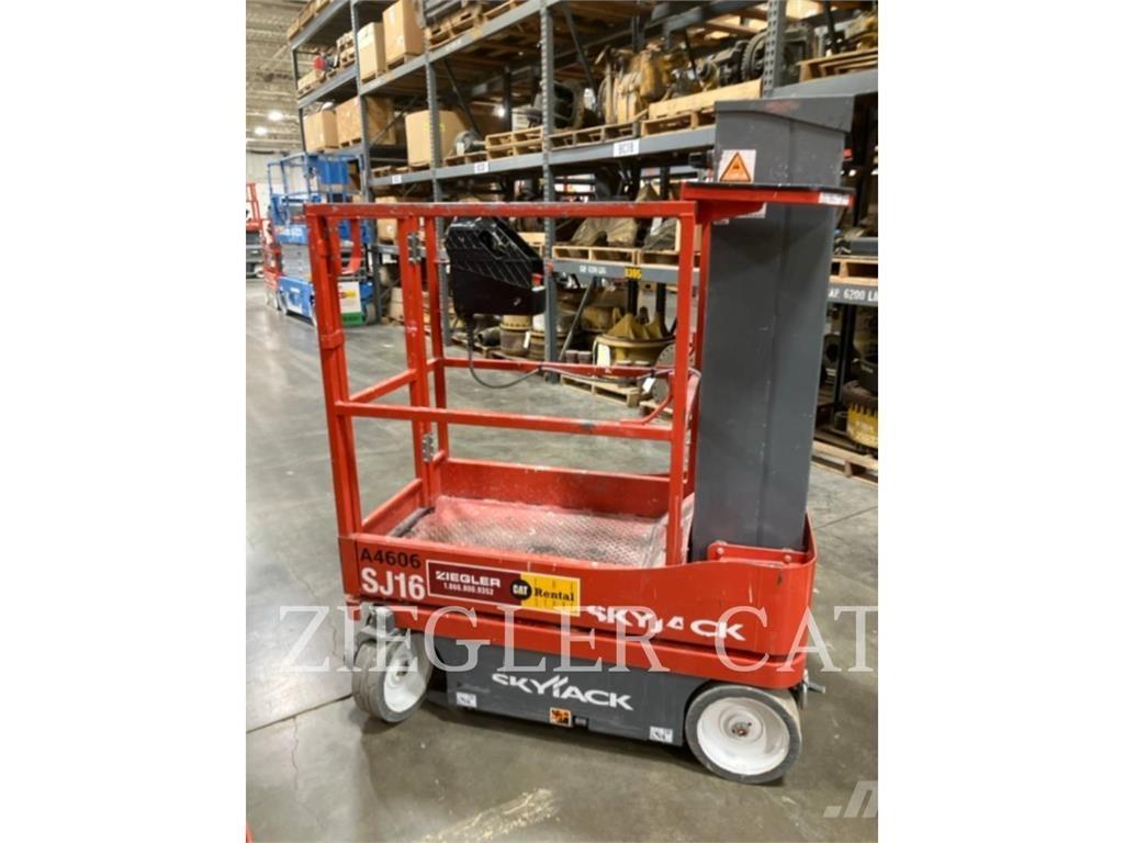 Skyjack SJ16 رافعات مقصية الشكل