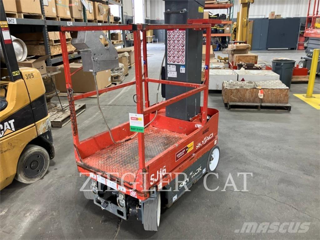 Skyjack SJ16 رافعات مقصية الشكل