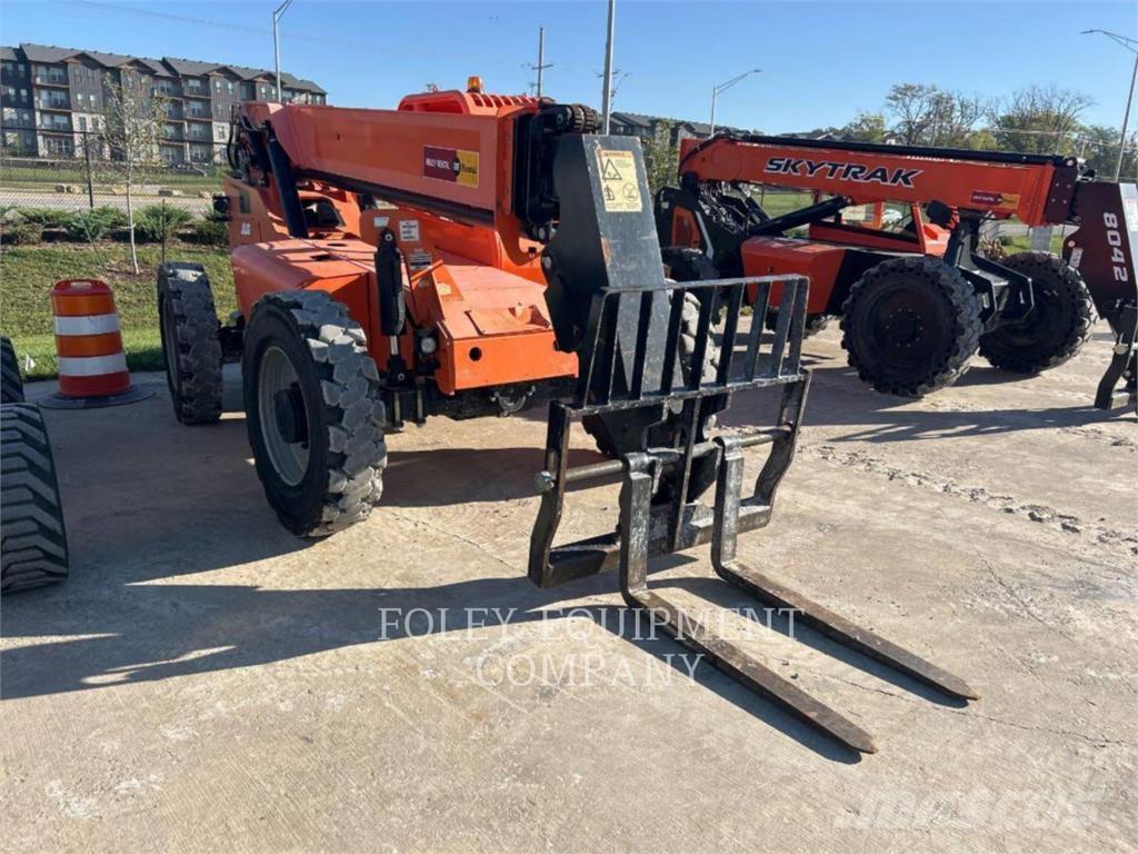 SkyTrak 6042O مناولات متداخلة