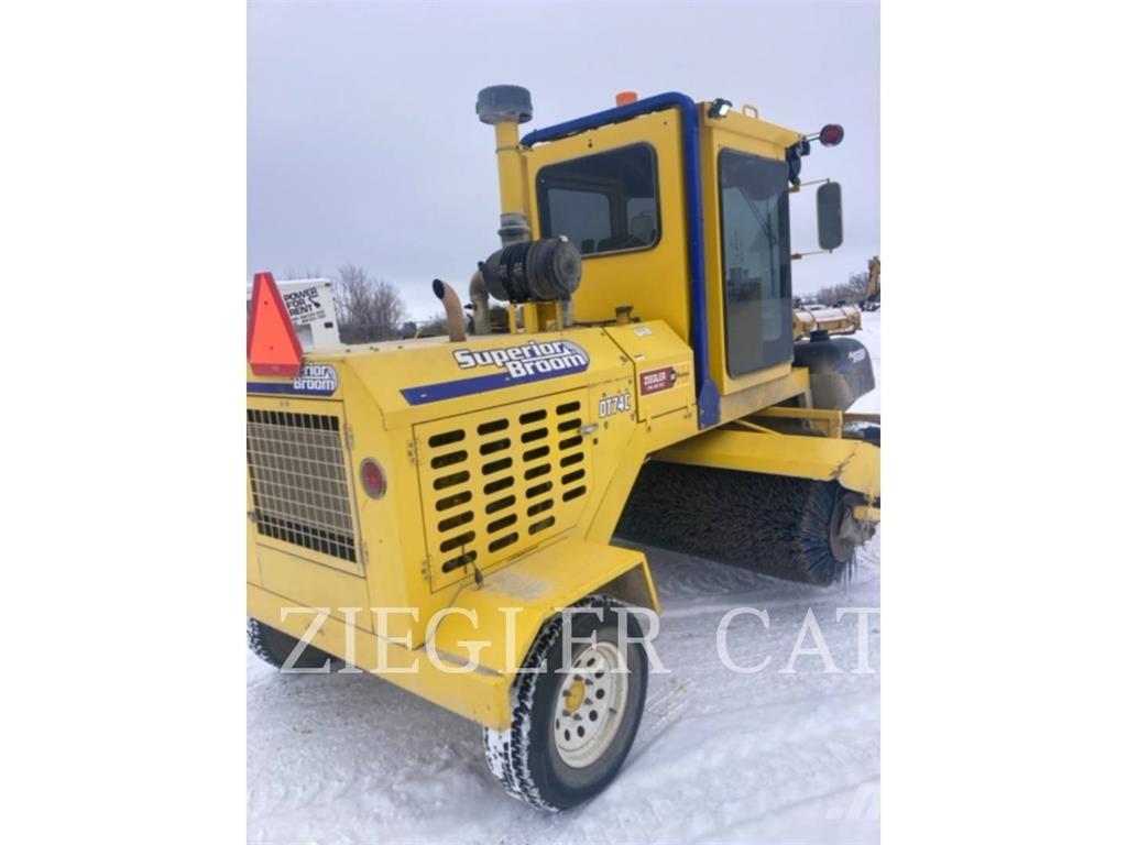 Superior DT74C كناسات