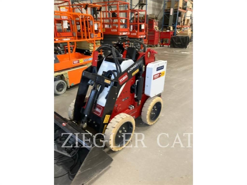 Toro E-DINGO 500 لوادر انزلاقية التوجيه