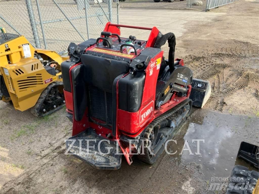 Toro TX1000 لوادر انزلاقية التوجيه