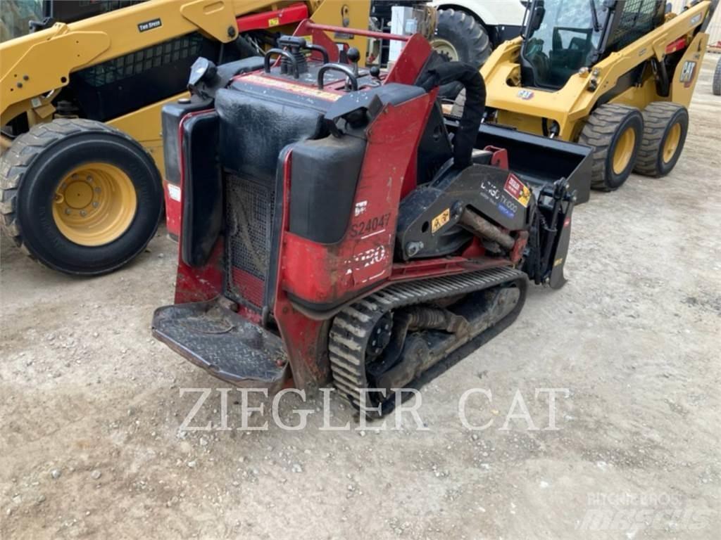 Toro TX1000 لوادر انزلاقية التوجيه