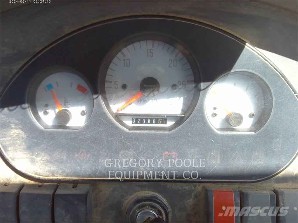 Volvo BL60 لوادر ذات جرافات عكسية