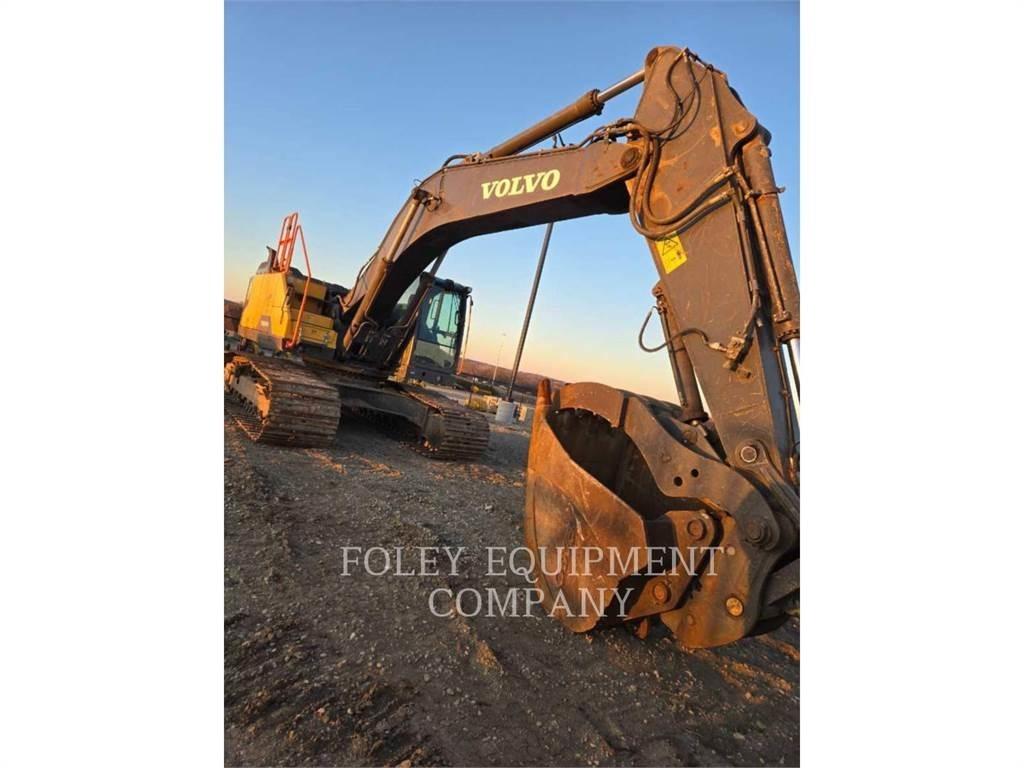Volvo EC300EL حفارات زحافة