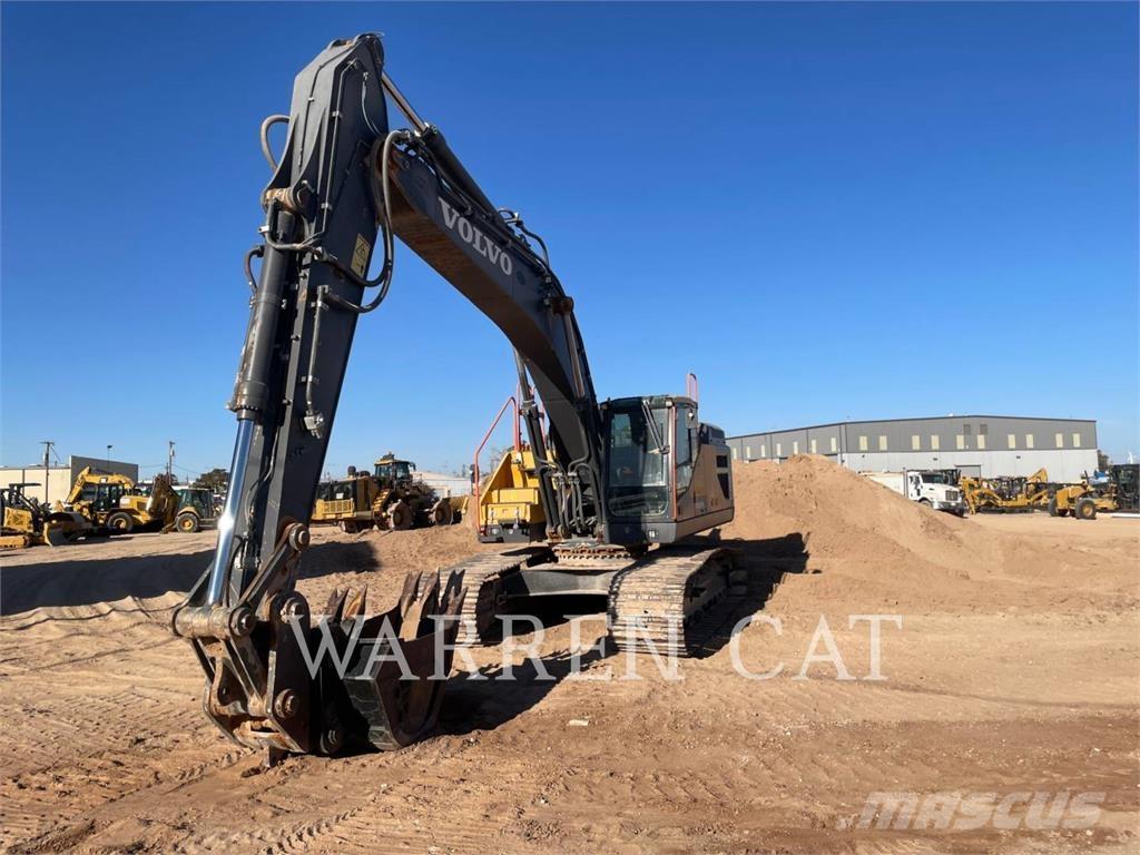 Volvo EC350EL حفارات زحافة