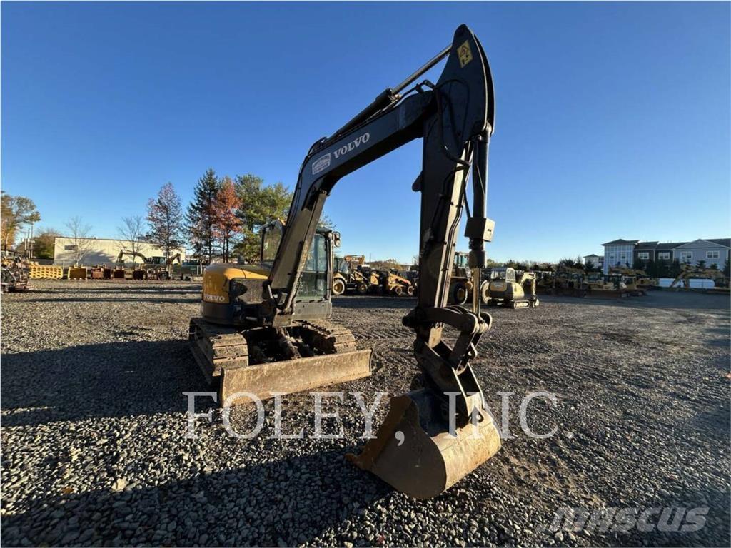 Volvo ECR88D حفارات زحافة