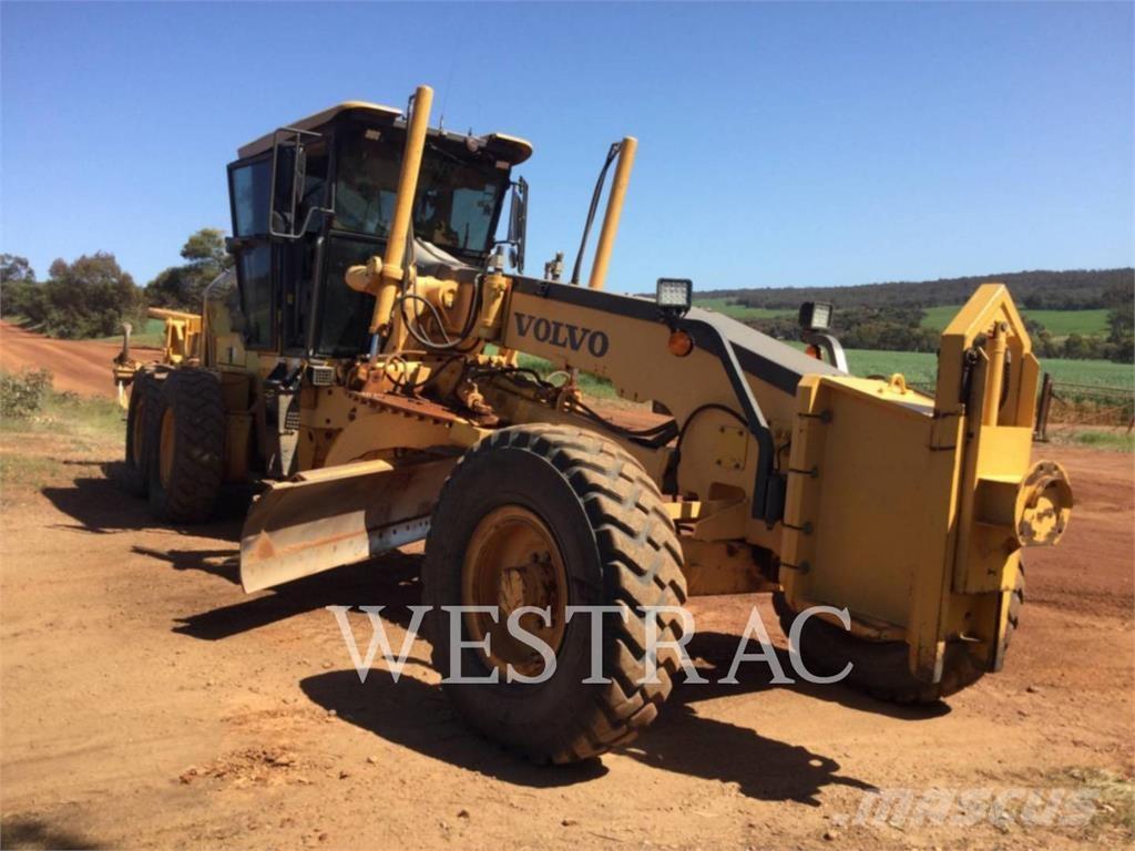 Volvo G930 معدات تمهيد الطرق
