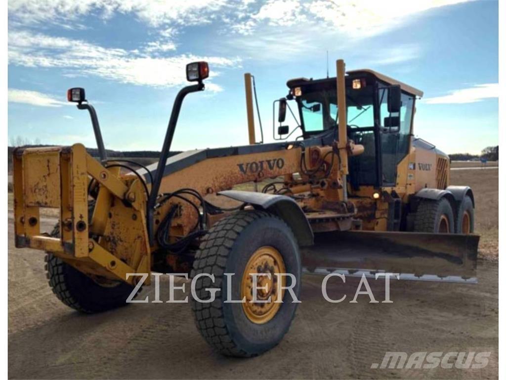 Volvo G946B معدات تمهيد الطرق