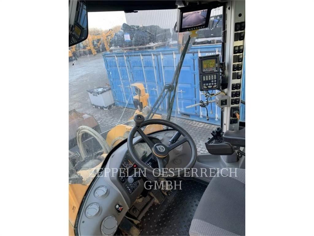 Volvo L180H لوادر بعجل