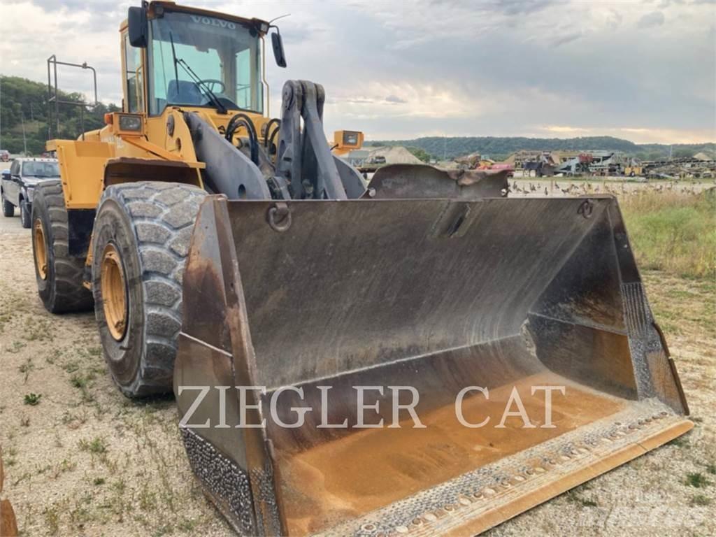 Volvo L220E لوادر بعجل