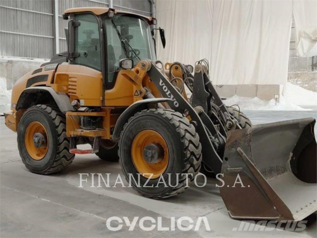Volvo L45H لوادر بعجل