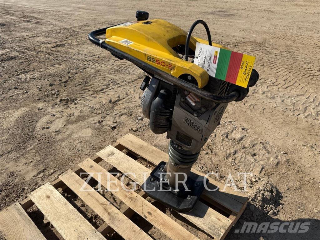Wacker BS50-2 ضاغطات التربة