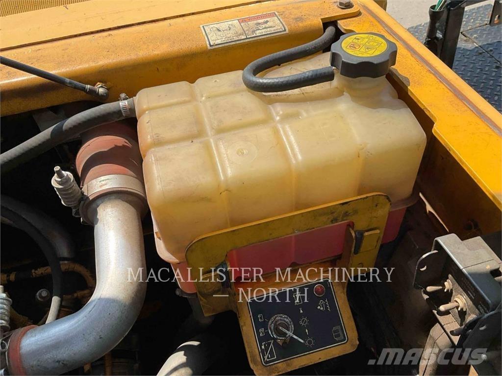 Weiler 385B معدات السفلتة