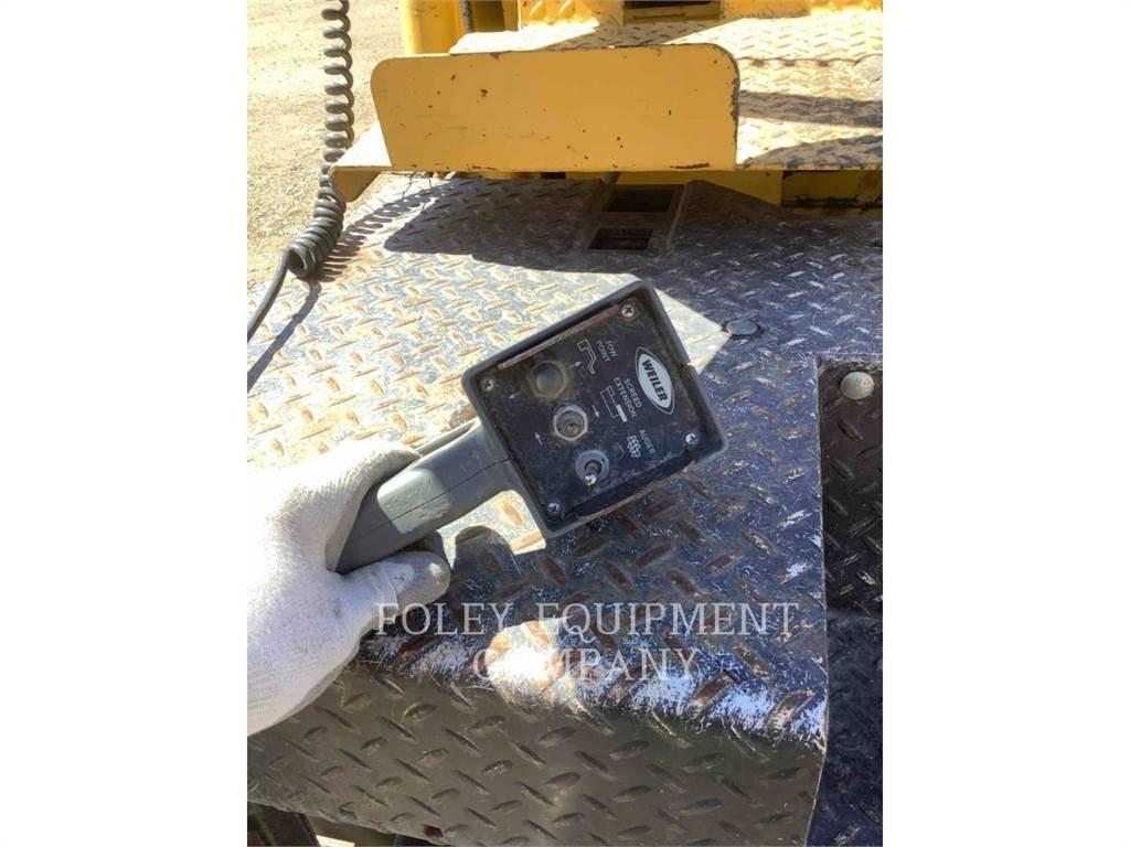 Weiler P385 معدات السفلتة
