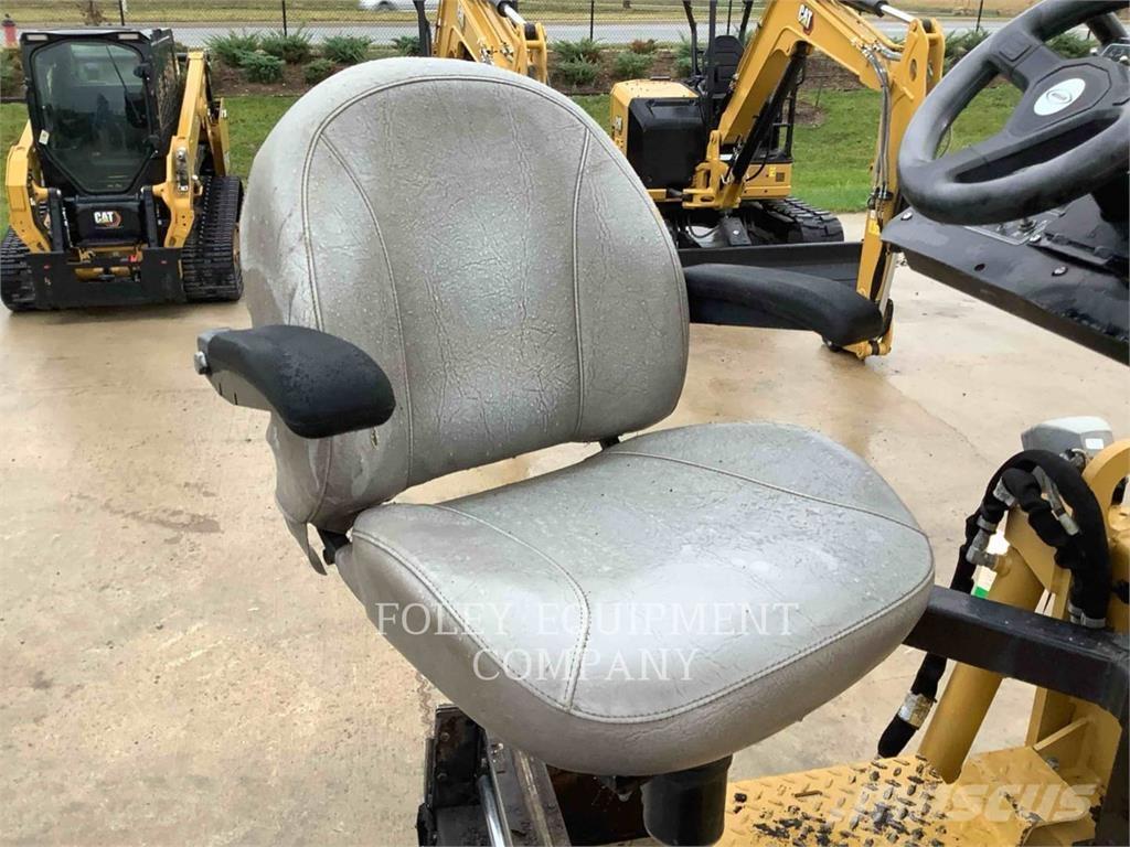 Weiler P385B معدات السفلتة