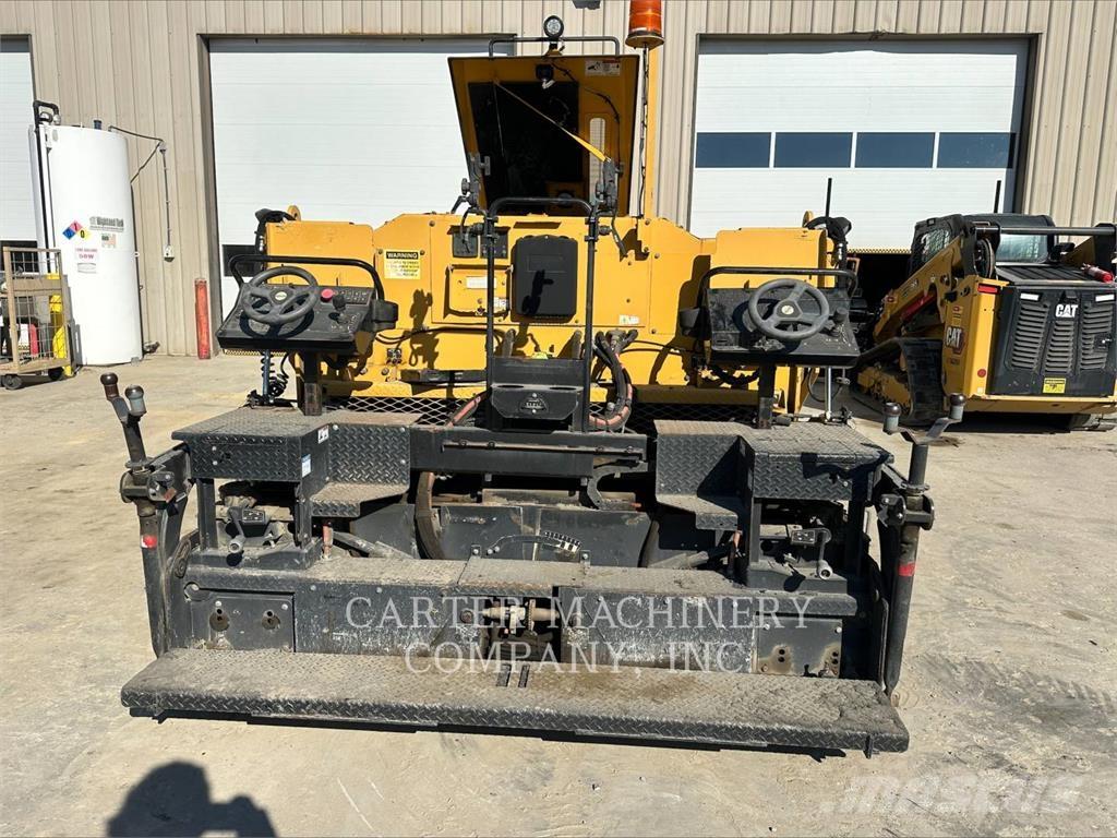 Weiler P385B معدات السفلتة