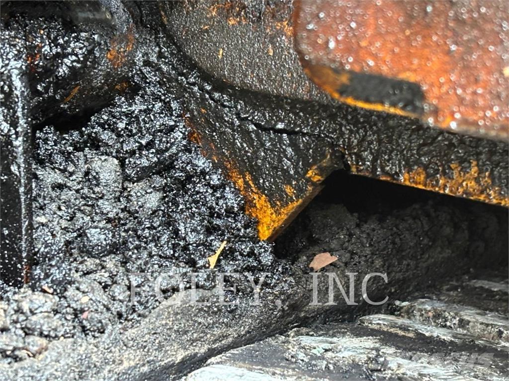 Weiler P385B معدات السفلتة