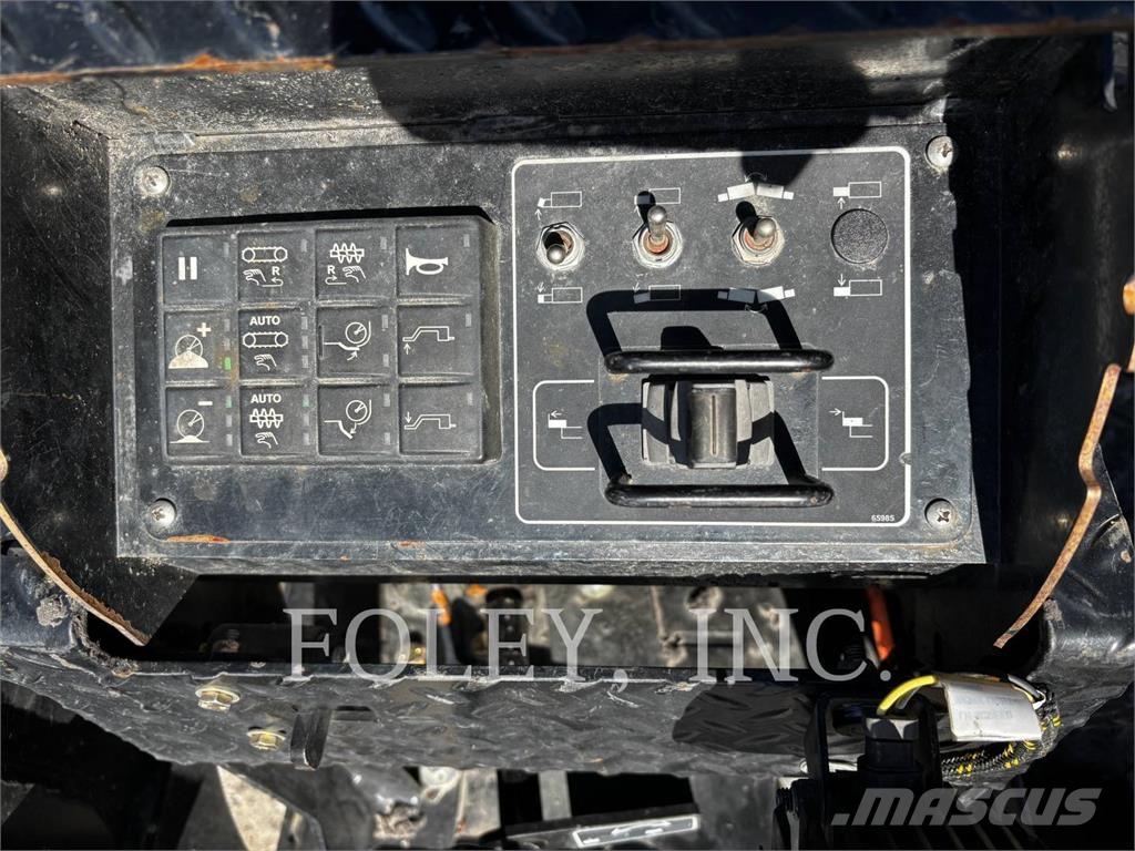 Weiler P385C معدات السفلتة