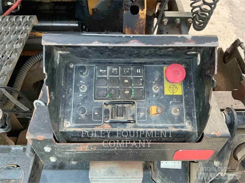 Weiler P395 معدات السفلتة