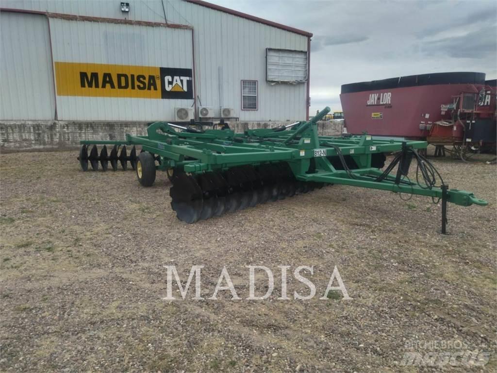 Wishek STEEL MFG 812N قطاعات