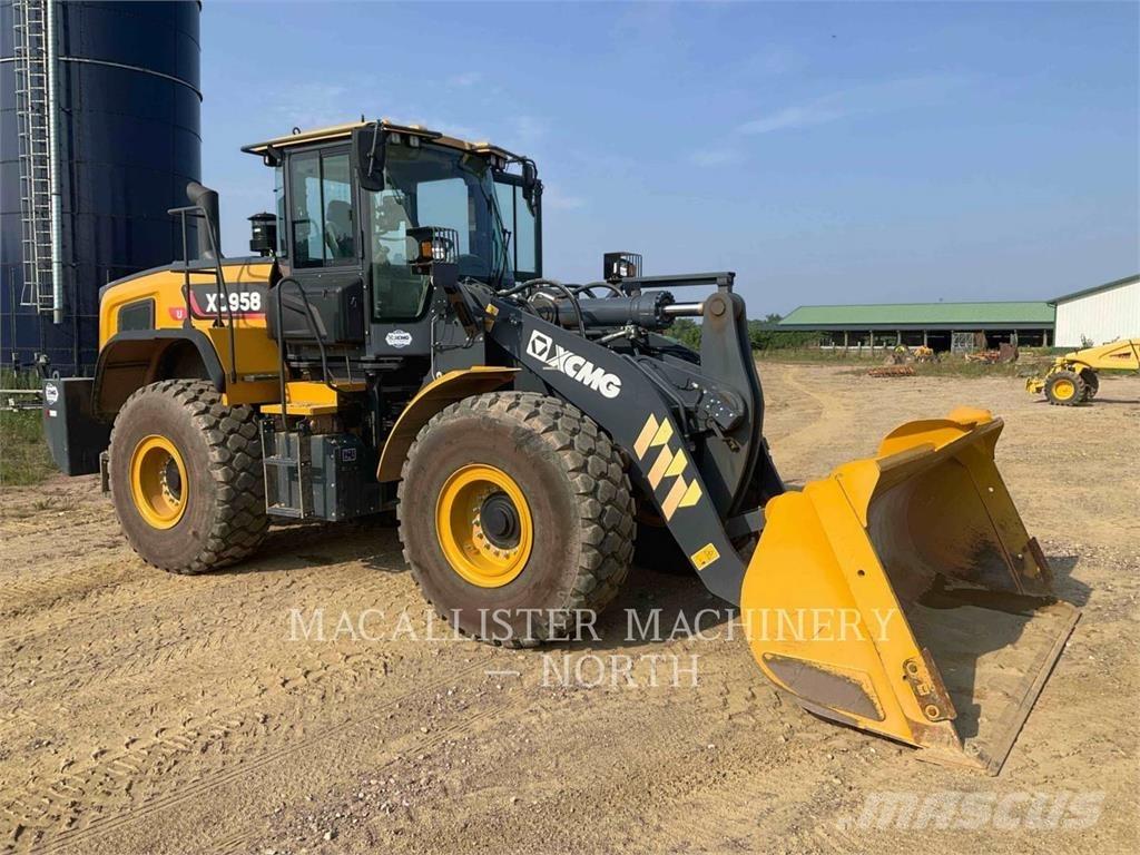 XCMG XC958U لوادر بعجل