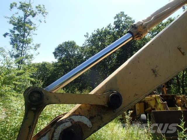 John Deere 690 DLC حفارات زحافة