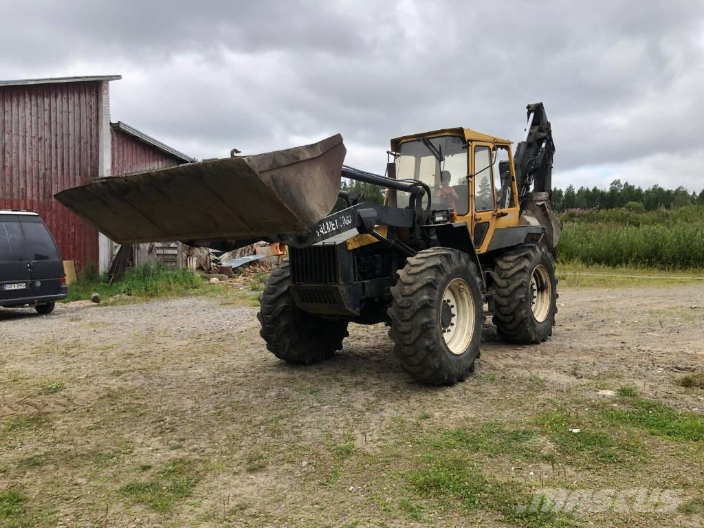 Valmet 9000 لوادر ذات جرافات عكسية