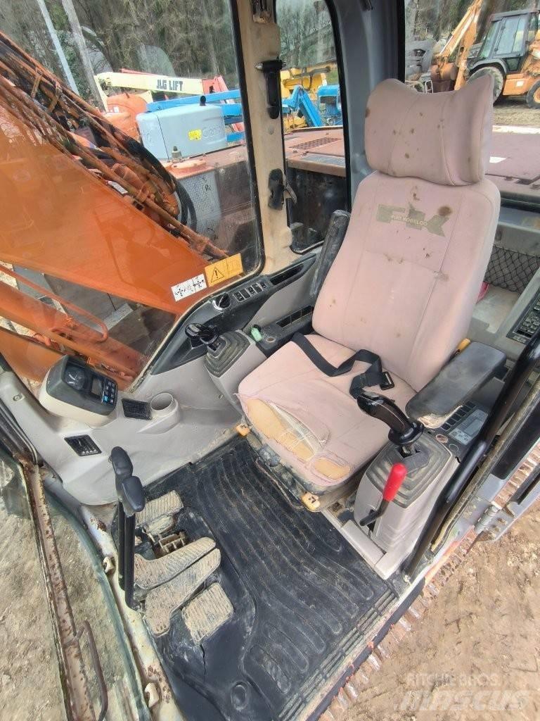 Fiat-Kobelco E 135 حفارات زحافة