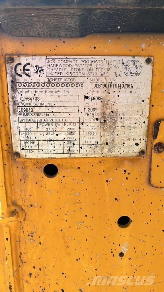 JCB 190 T لوادر انزلاقية التوجيه