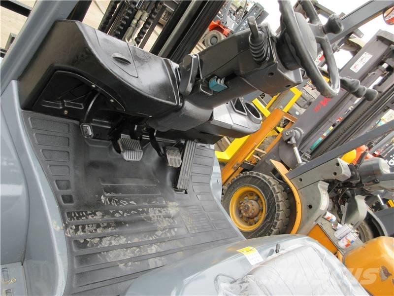 Toyota FD 30 شاحنات الديزل